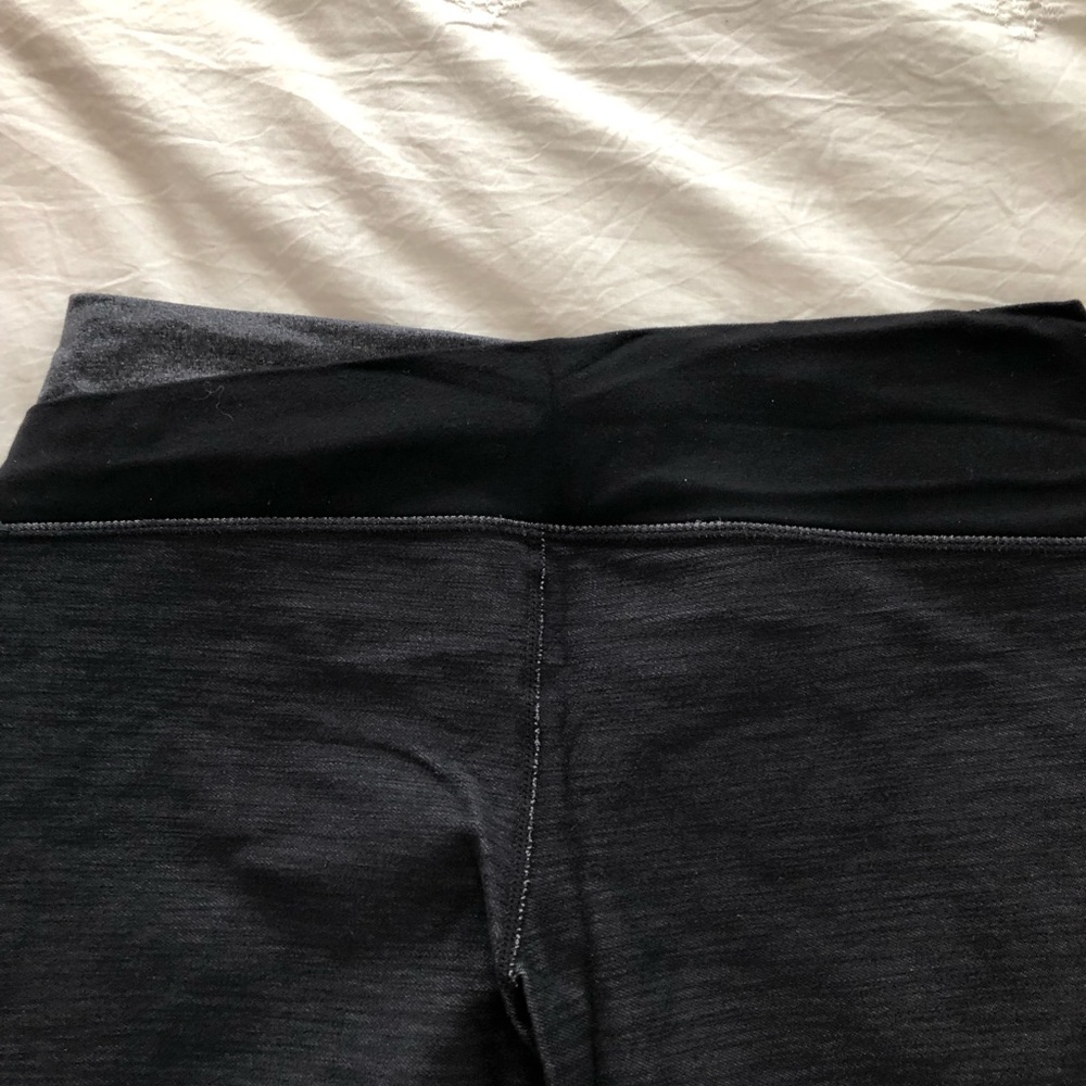 Lululemon Wunder Unders Size 8 In Grey - image 5